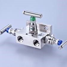 Three-Valve Manifolds for Instrumentation Applications